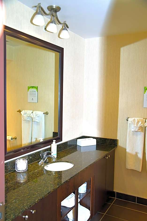 Coast Lethbridge Hotel & Conference Centre