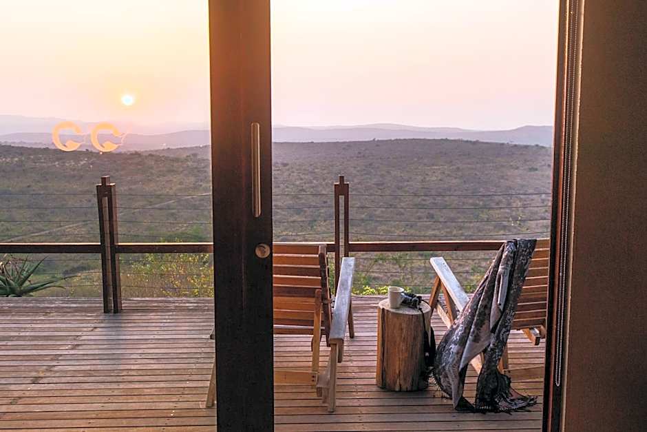 Rhino Ridge Safari Lodge