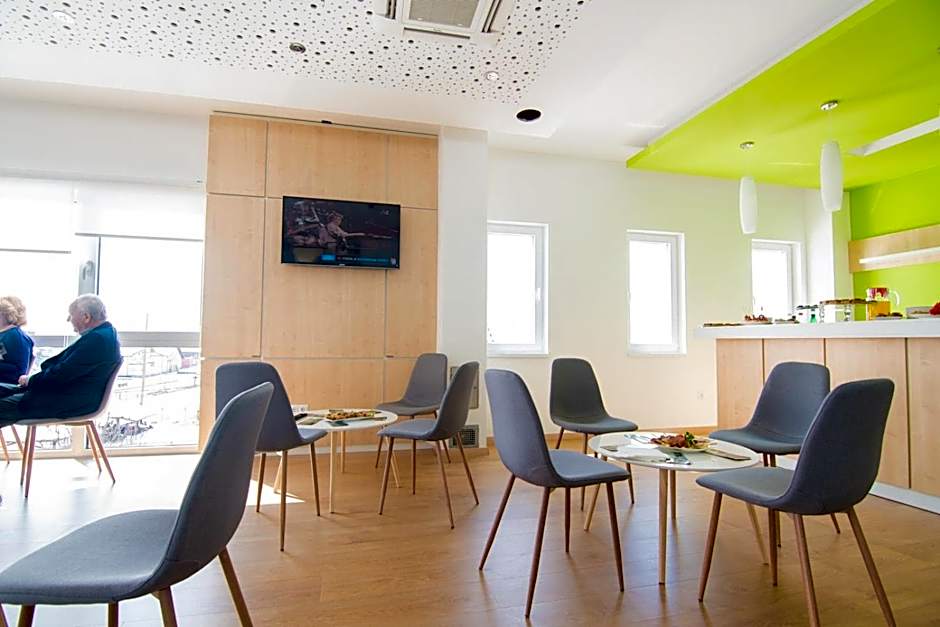 Laurus Motel Airport Tuzla