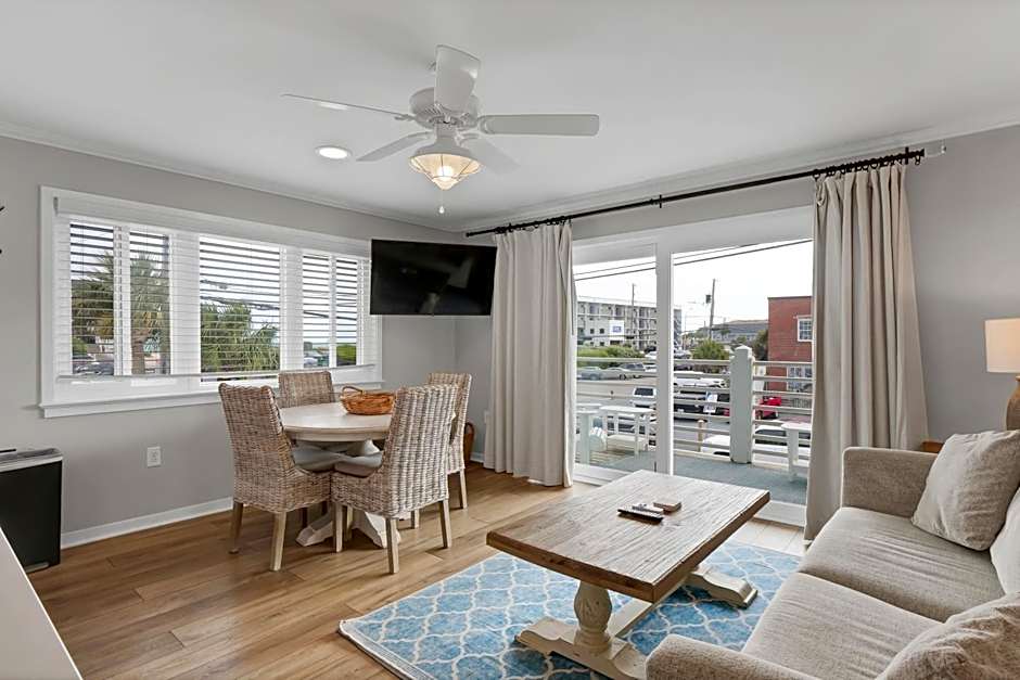 Sandpeddler Inn and Suites