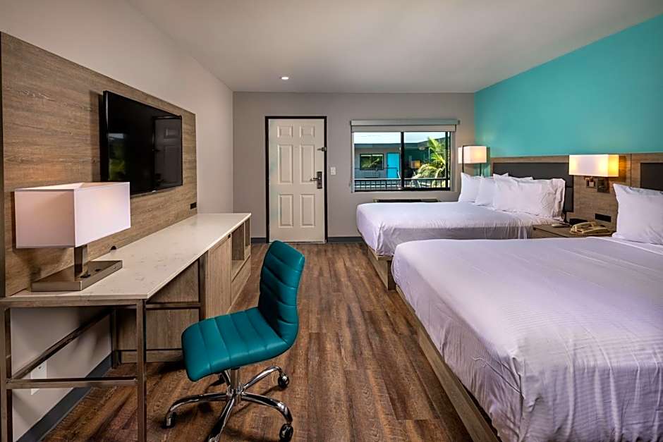 Travelodge by Wyndham LAX South