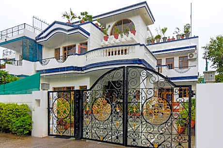 Capital O 46810 Hotel Aditya And Kings 1