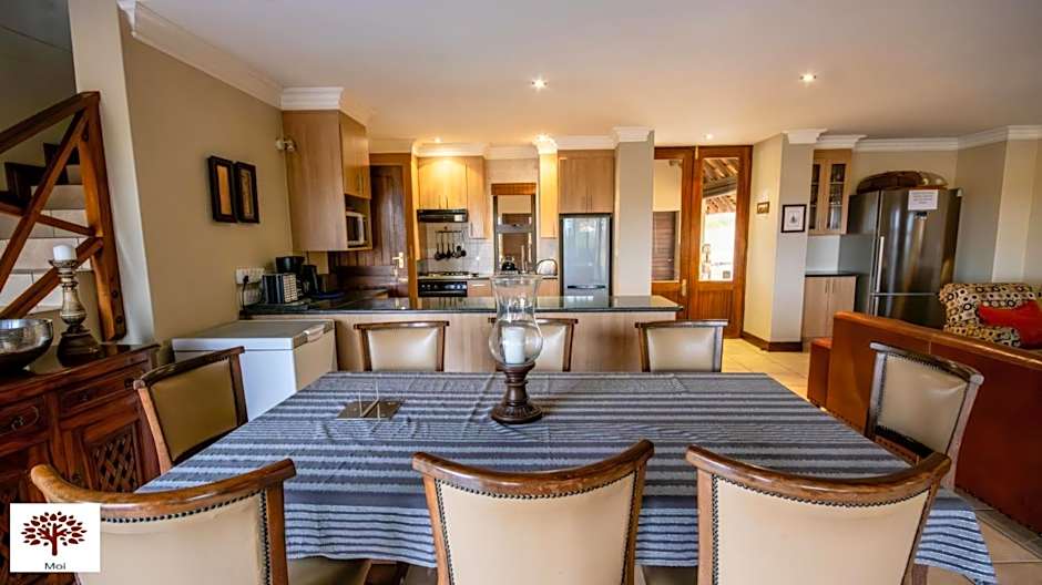 Zebula Golf and Wildlife Estate - Open Plains Pax 10 - Moi Signature Luxury villa