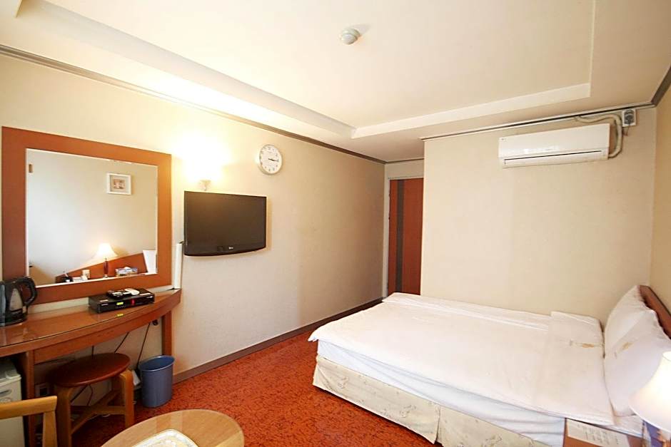 Hotel Busan Station 102