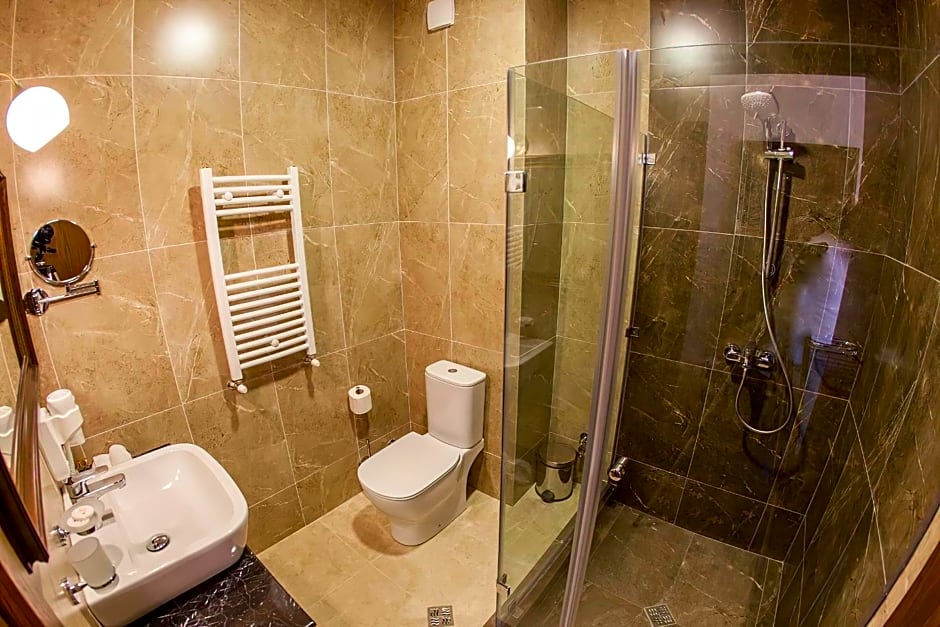 Reikartz Avlabari Tbilisi