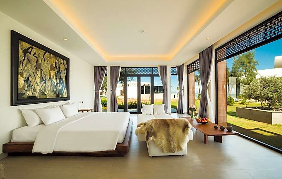 Saint Simeon Beach Residence