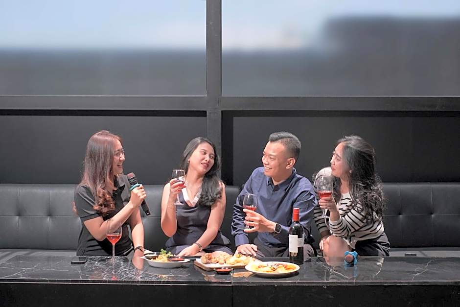 Grand Edge Hotel Semarang