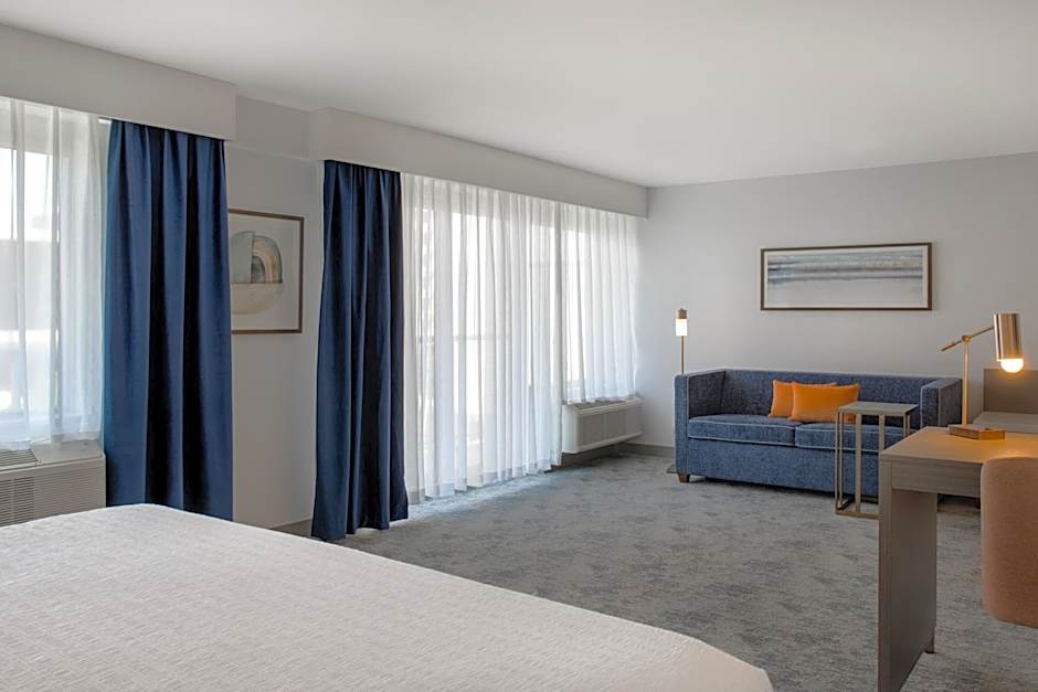 Hampton Inn By Hilton Winnipeg Downtown