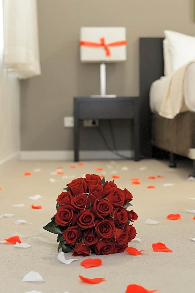 Gladstone City Central Apartment Hotel Official