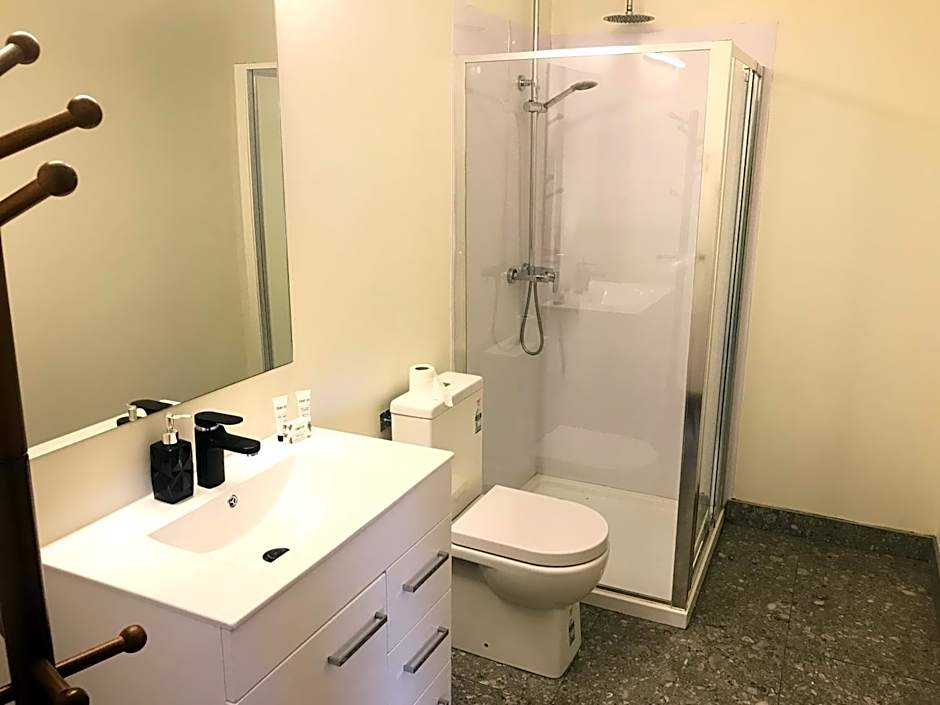 Te Puia Hot Springs Hotel