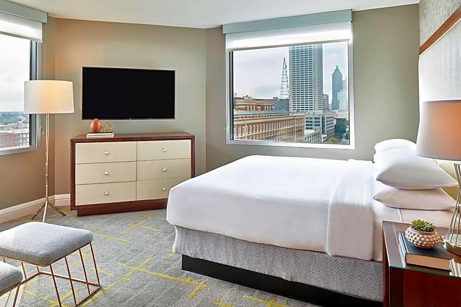 Renaissance by Marriott Atlanta Midtown Hotel