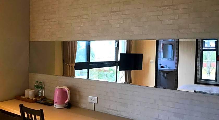 Ruo Shui Hotspring Hotel