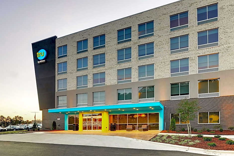 Tru by Hilton Raleigh Garner