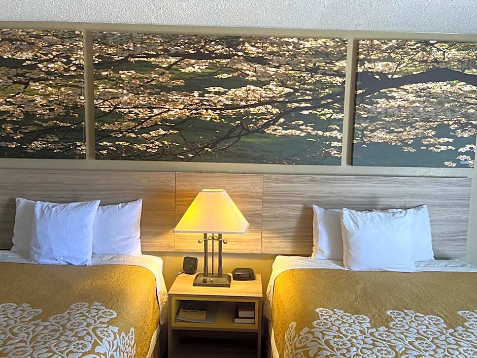 Days Inn by Wyndham Fort Wayne