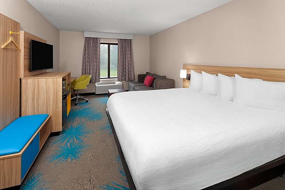 Foto 1 di 4 di 1 King Bed Suite
