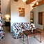 Hotel Octarna - Free On-site Parking