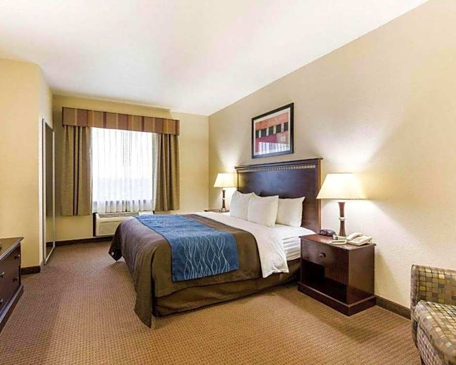 Comfort Inn & Suites Winnie