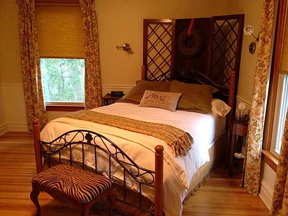 The Inn at Ragged Edge