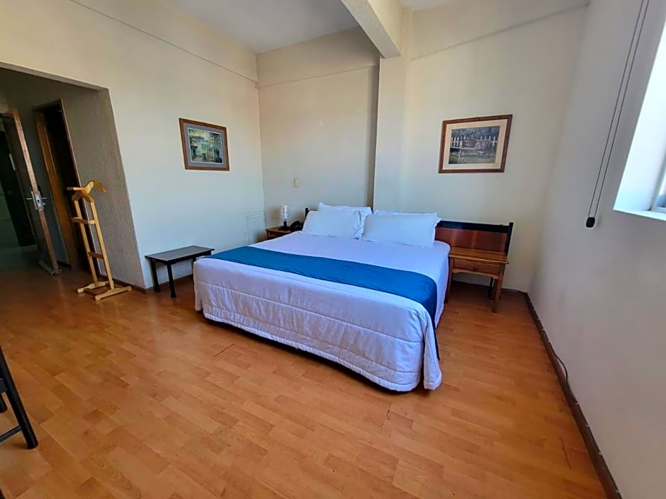HOTEL TRUEBA
