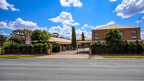 Rodney Motor Inn