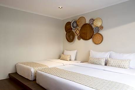 Tropical Thai Twin room with Balcony