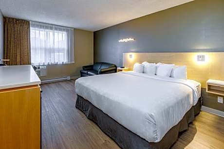 Standard King Room - Non Smoking