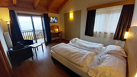 Double Room with Panoramic View and Balcony