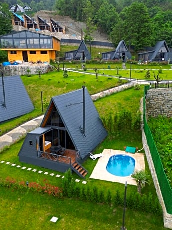 Bungalow with Jacuzzi