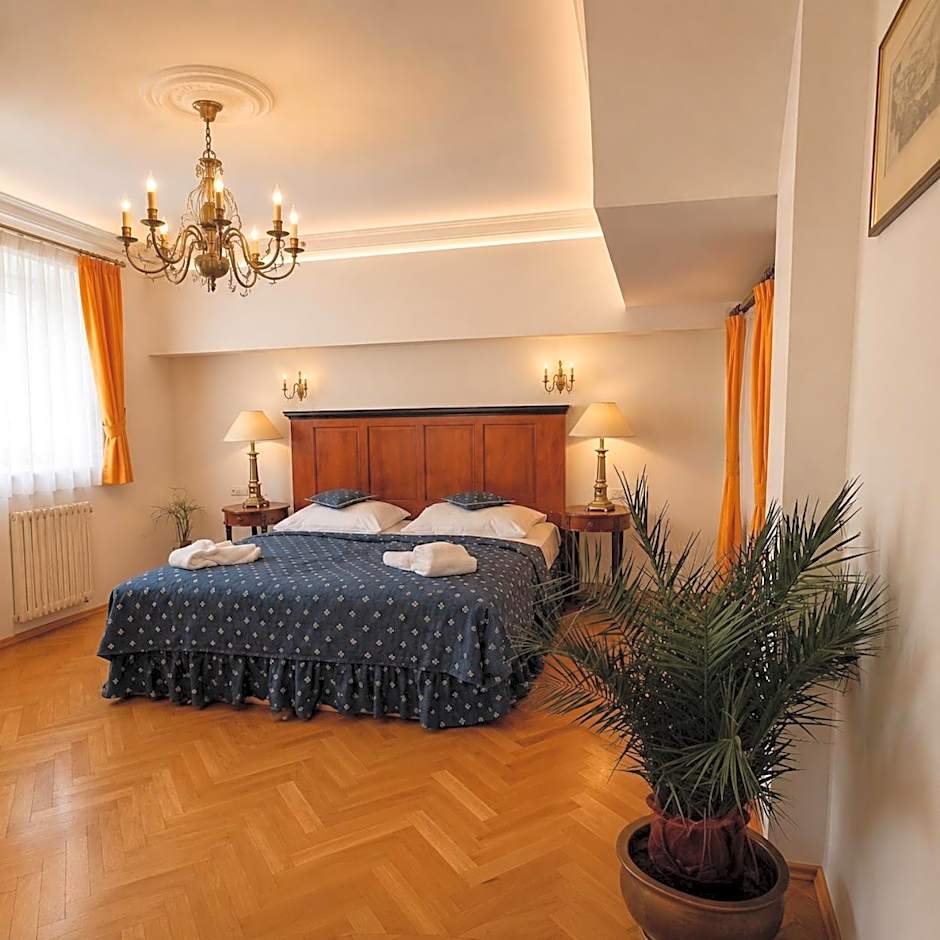 Salvator Hotel