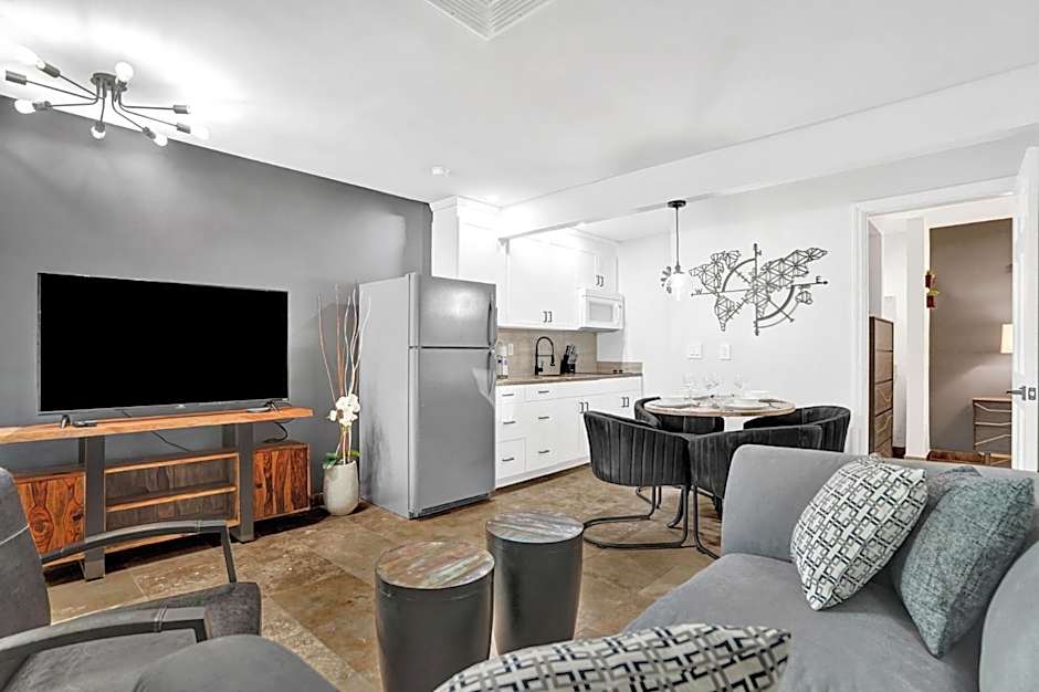 Bright Beachside Getaway