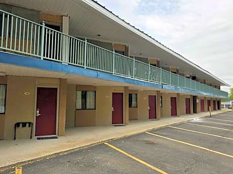 Red Roof Inn Green Brook - Somerset