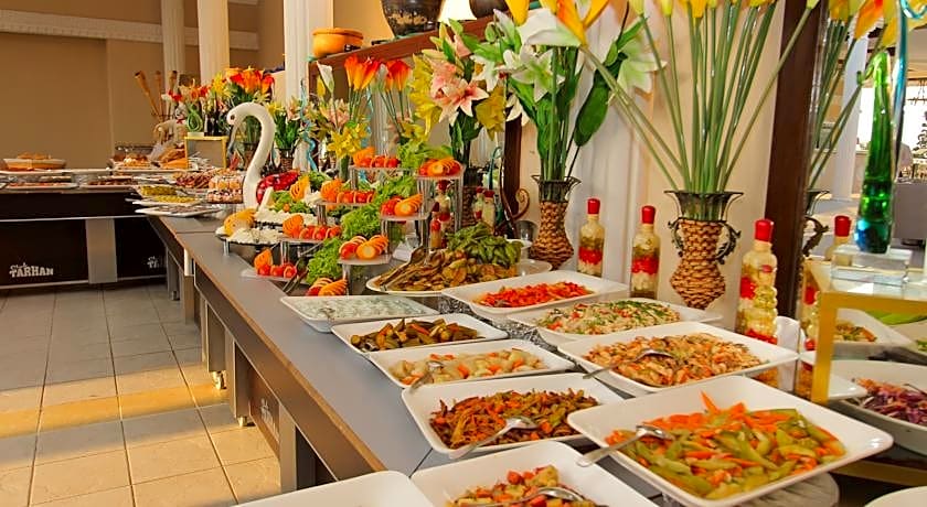 Lucas Didim Resort