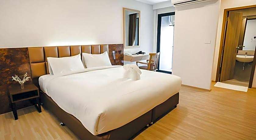 B2 Amata Nakorn Premier Hotel