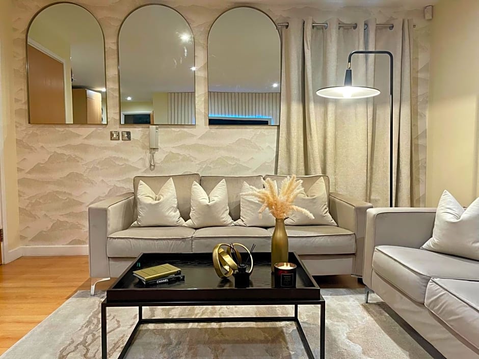 Vikings Apartment City Centre Exclusive Offers With Private Parking & Terrace