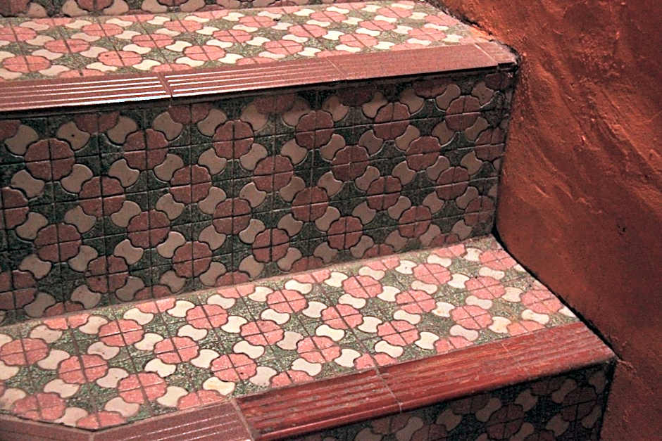 OwlStay Jiufen Wander