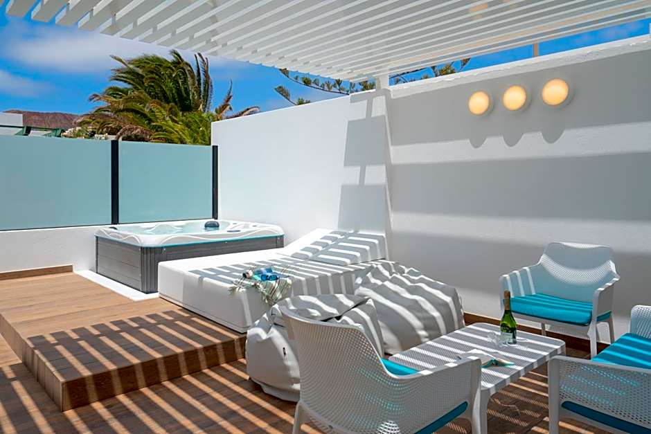 Relaxia Lanzasur Club - Aqualava Water Park