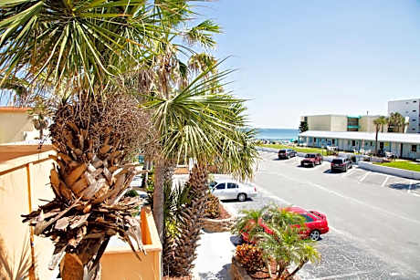 Queen Room with Two Queen Beds - Balcony