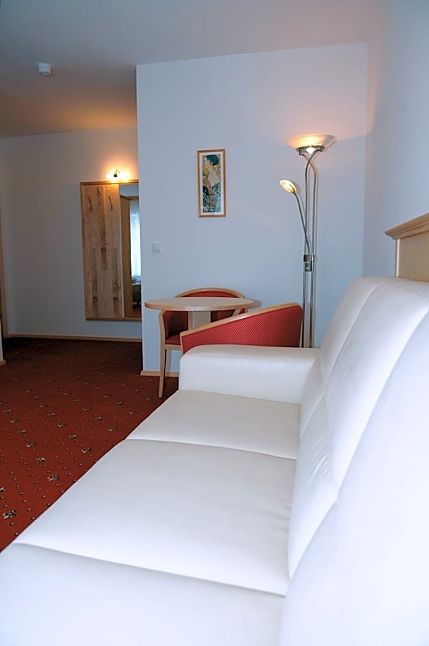 Hotel-Gasthof-Fleischerei - Zur alten Post