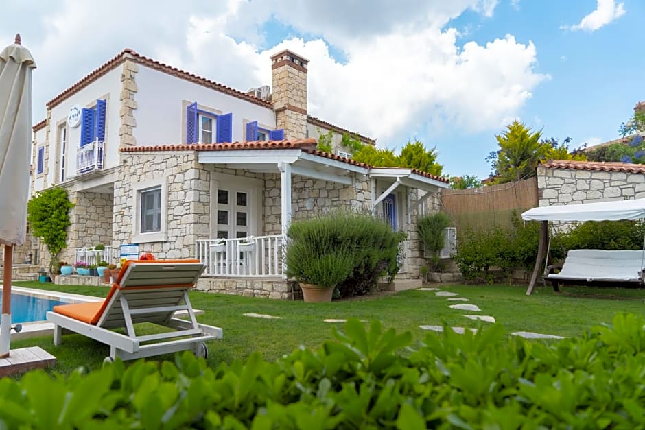 Panda Alacati Hotel