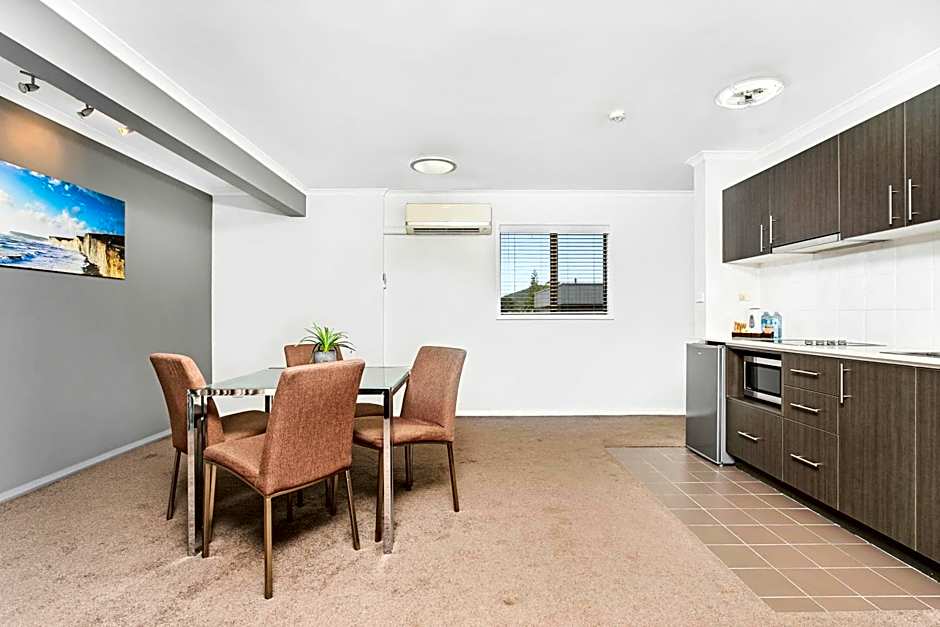 Peninsula Nelson Bay Motel and Serviced Apartments