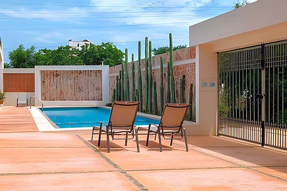 La Aurora Puerto Escondido