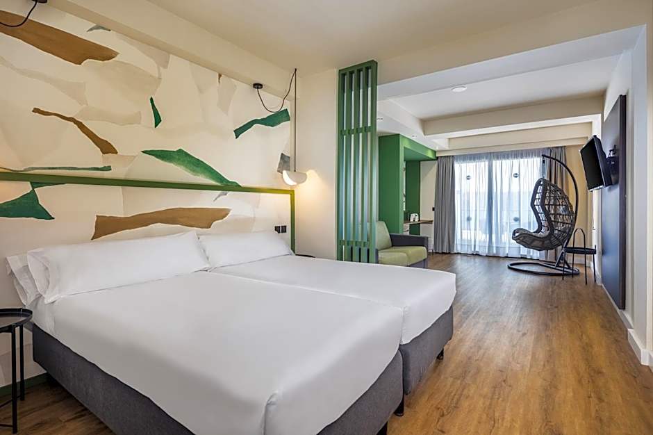 Occidental Roca Negra - Adults Only