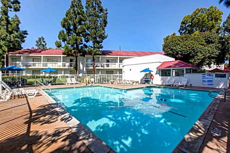 Motel 6-Santa Ana, CA - Irvine - Orange County Airport