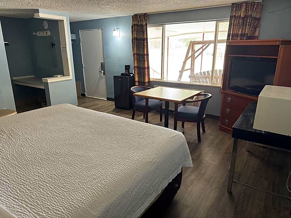 Safari Motel