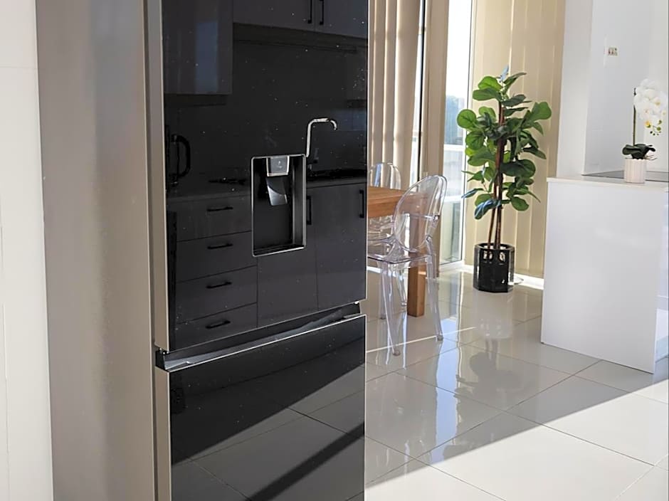 St Tropez Beachfront 101