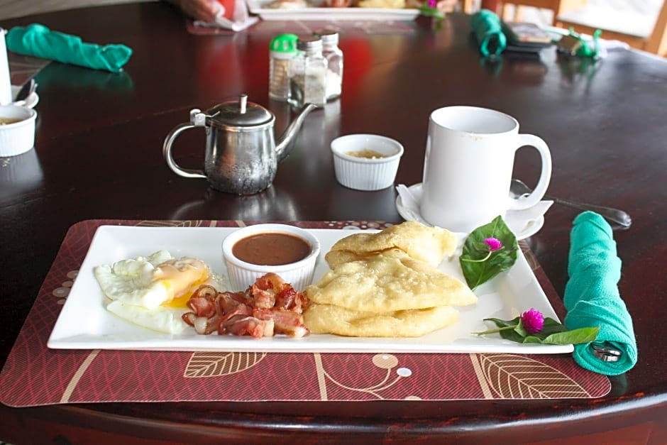 Lamanai Landings Hotel and Marina