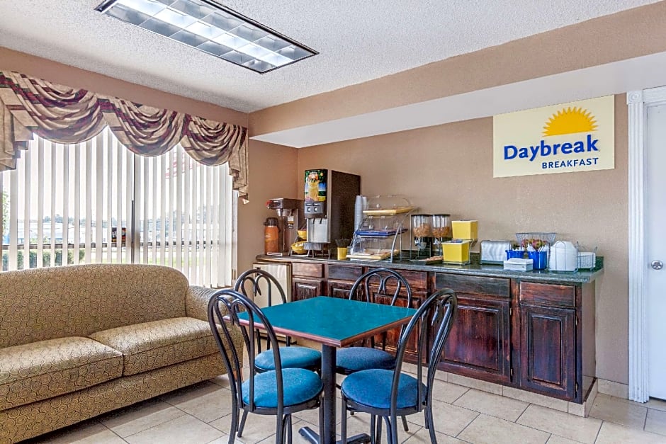 Days Inn by Wyndham Jacksonville