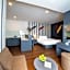 Le House Boutique Hotel - 100m to the beach