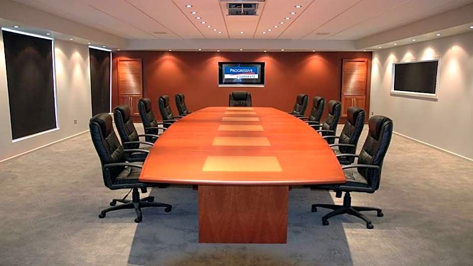 Holiday Inn Express & Suites - Lexington W - Versailles By IHG