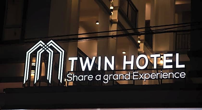 Twin Hotel